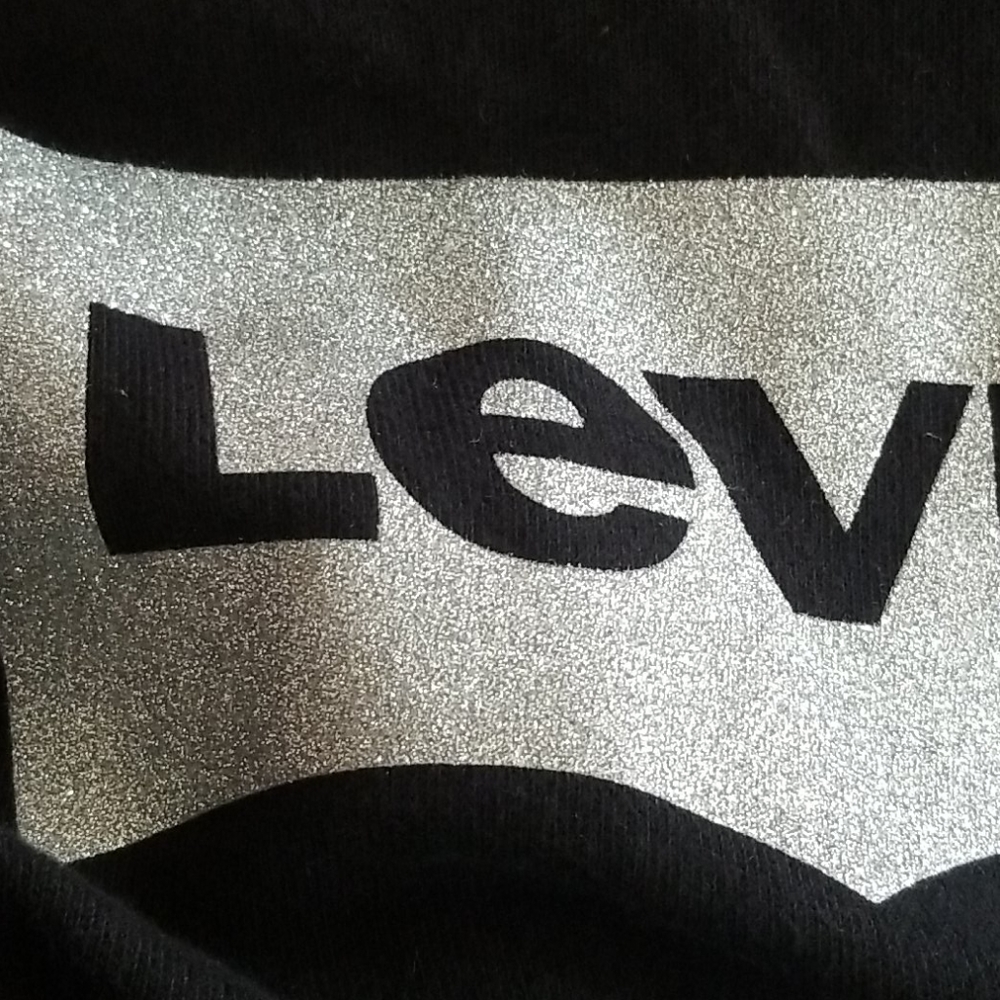 Levi's

Drop-Shoulder Batwing Graphic Hoodie

XL - Picture 4 of 6